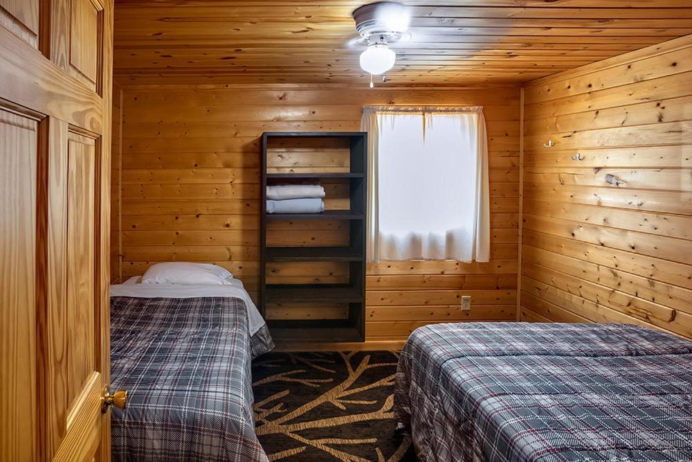 Big River Escape Riverside Cabins Buffalo City Exterior foto
