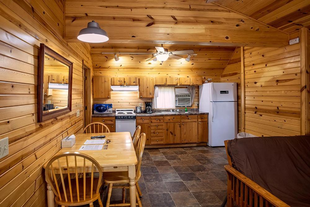 Big River Escape Riverside Cabins Buffalo City Exterior foto