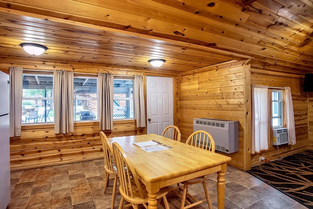 Big River Escape Riverside Cabins Buffalo City Exterior foto